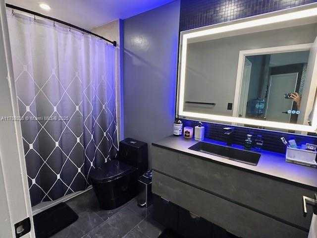 Small Image of 1900 NORTH BAYSHORE DR #2605, Miami Number 23