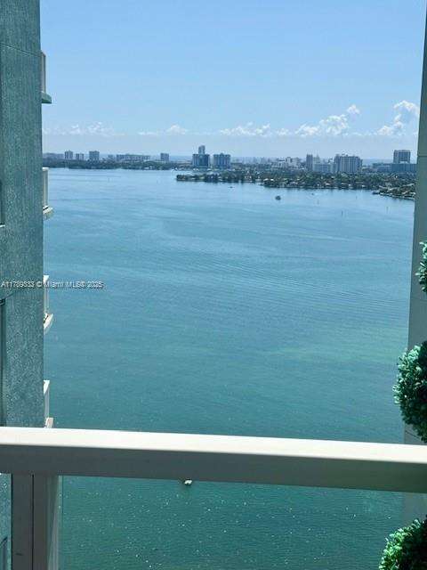 Small Image of 1900 NORTH BAYSHORE DR #2605, Miami Number 5