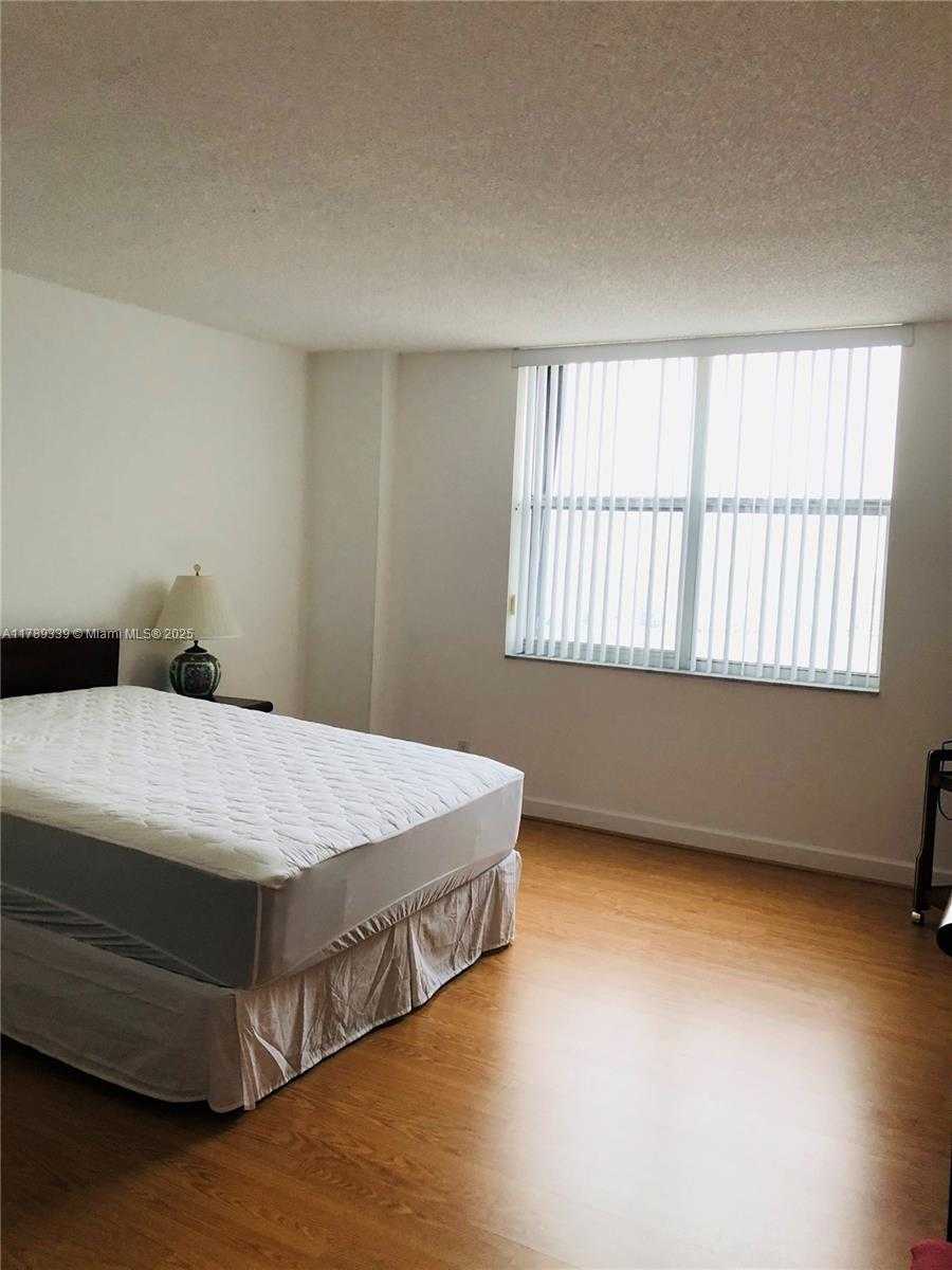 Small Image of 1865 SOUTH OCEAN DR #17K, Hallandale Beach Number 12