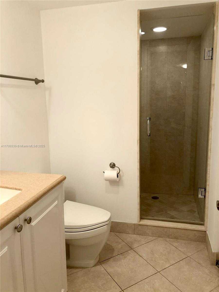 Small Image of 1865 SOUTH OCEAN DR #17K, Hallandale Beach Number 13