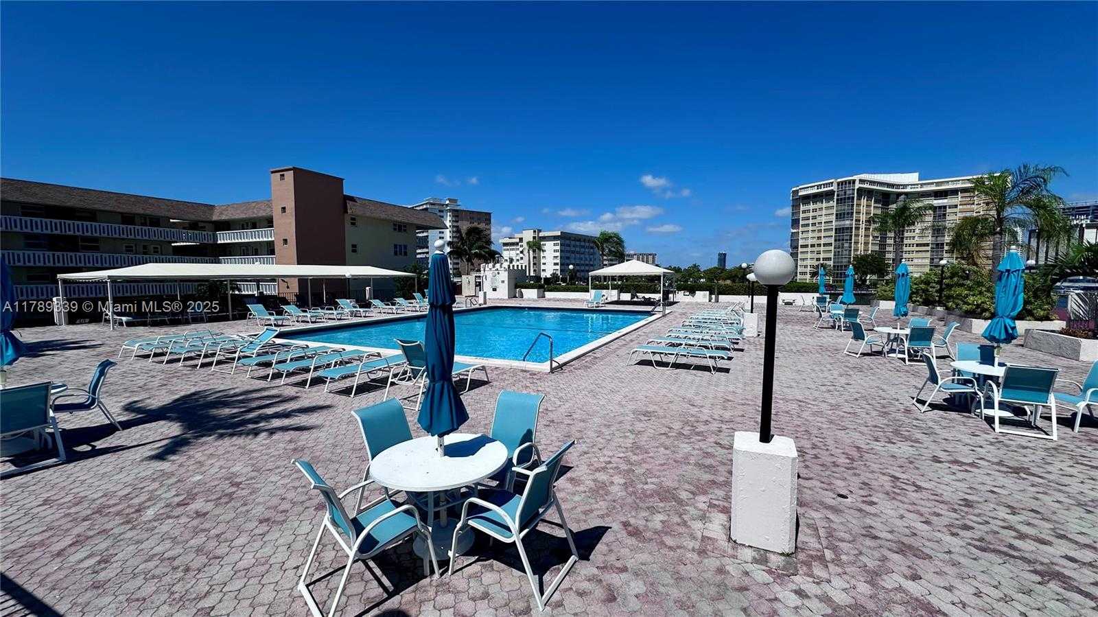 Small Image of 1865 SOUTH OCEAN DR #17K, Hallandale Beach Number 18