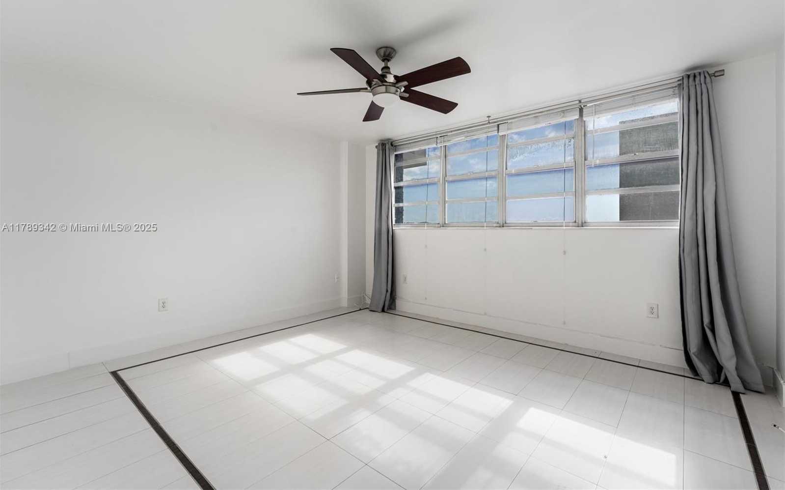 Small Image of 800 WEST AVE #720, Miami Beach Number 12