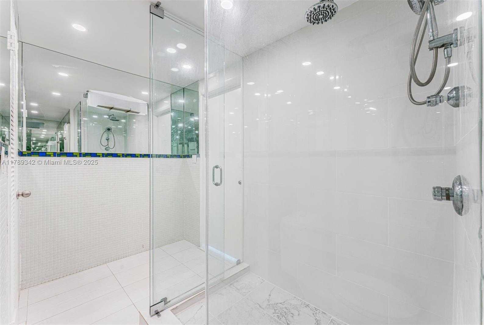 Small Image of 800 WEST AVE #720, Miami Beach Number 15