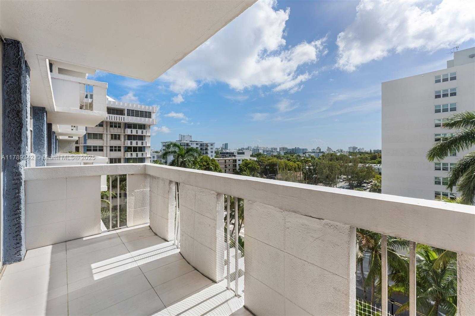 Small Image of 800 WEST AVE #720, Miami Beach Number 19