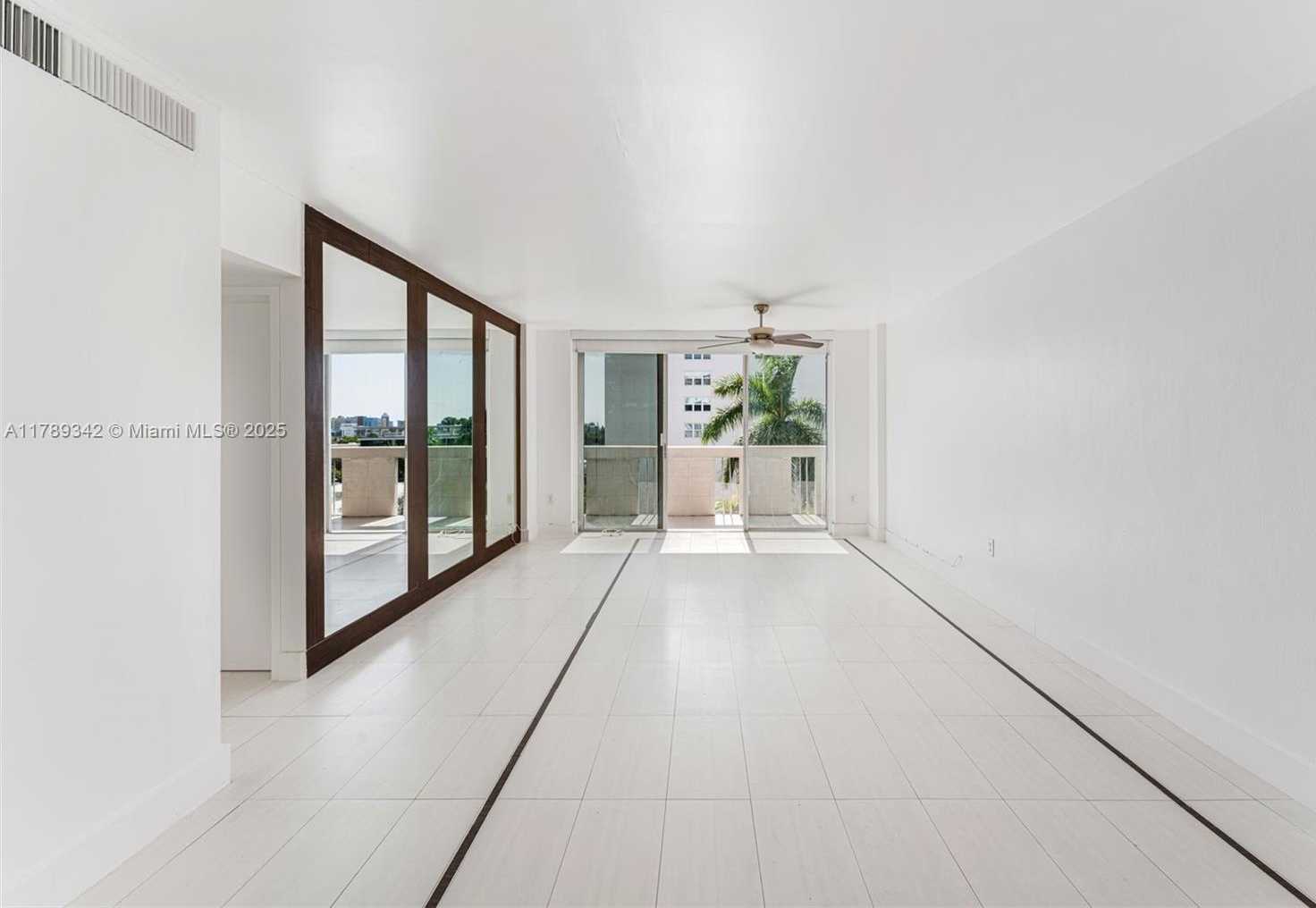 Small Image of 800 WEST AVE #720, Miami Beach Number 3