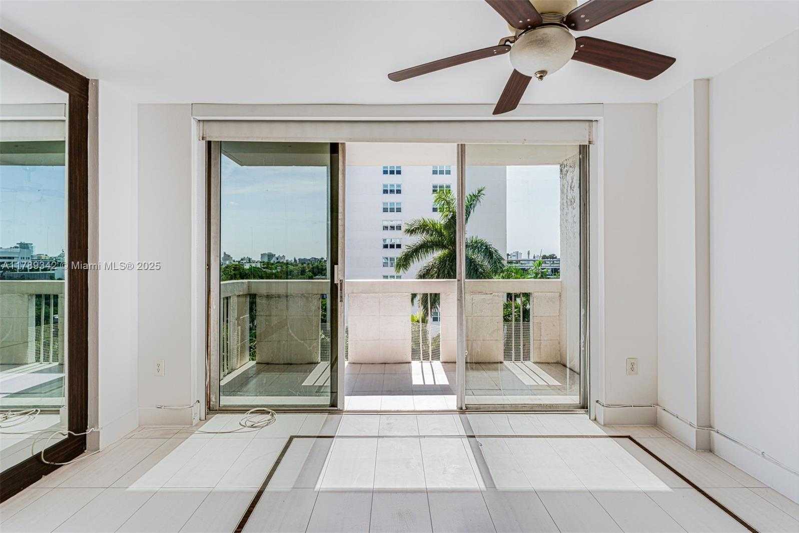 Small Image of 800 WEST AVE #720, Miami Beach Number 5
