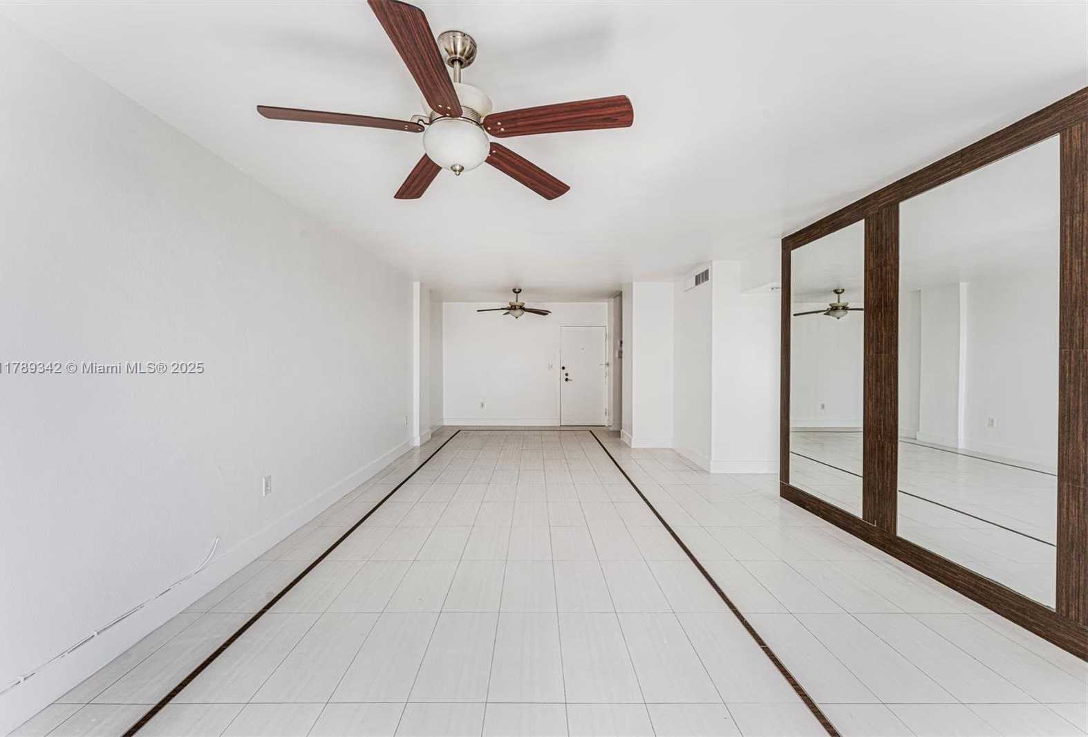 Small Image of 800 WEST AVE #720, Miami Beach Number 6