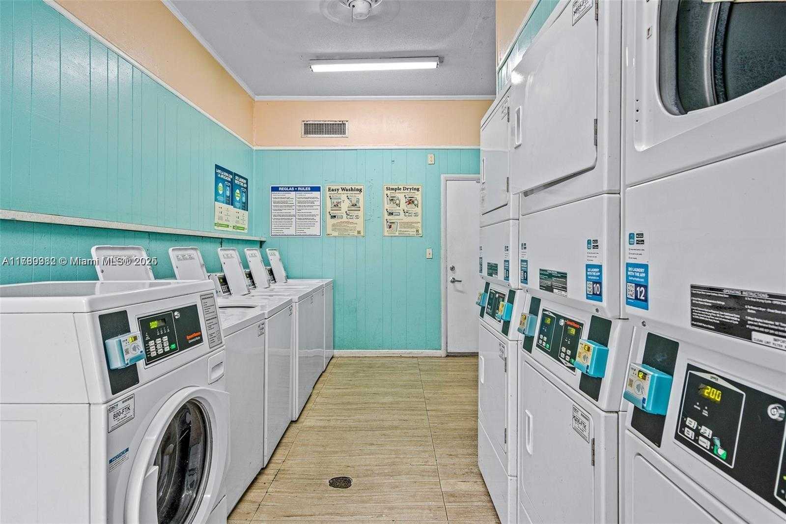 Small Image of 10744 NORTH KENDALL DR #M11, Miami Number 19