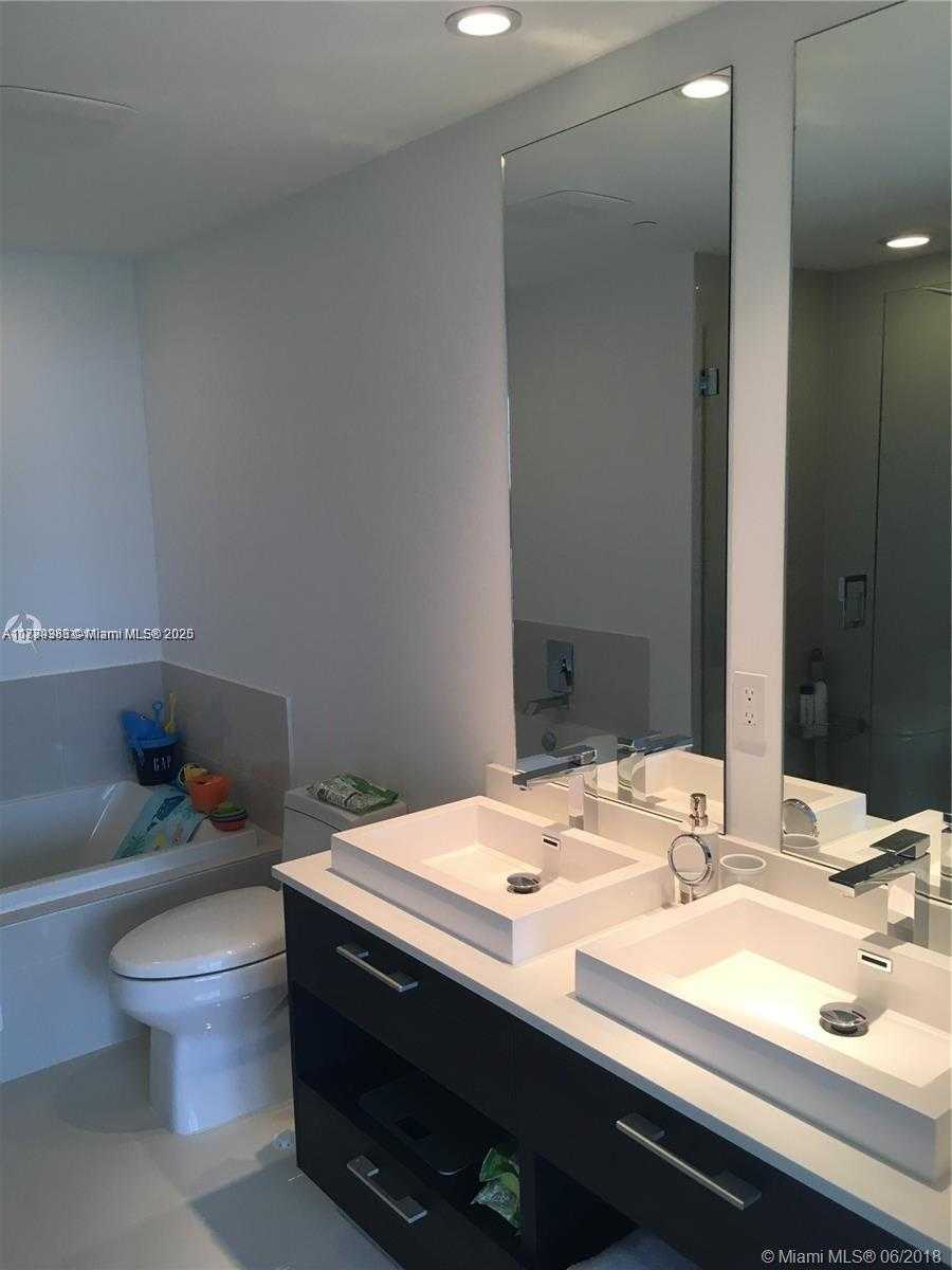 Small Image of 45 SOUTH WEST 9TH ST #1903, Miami Number 8