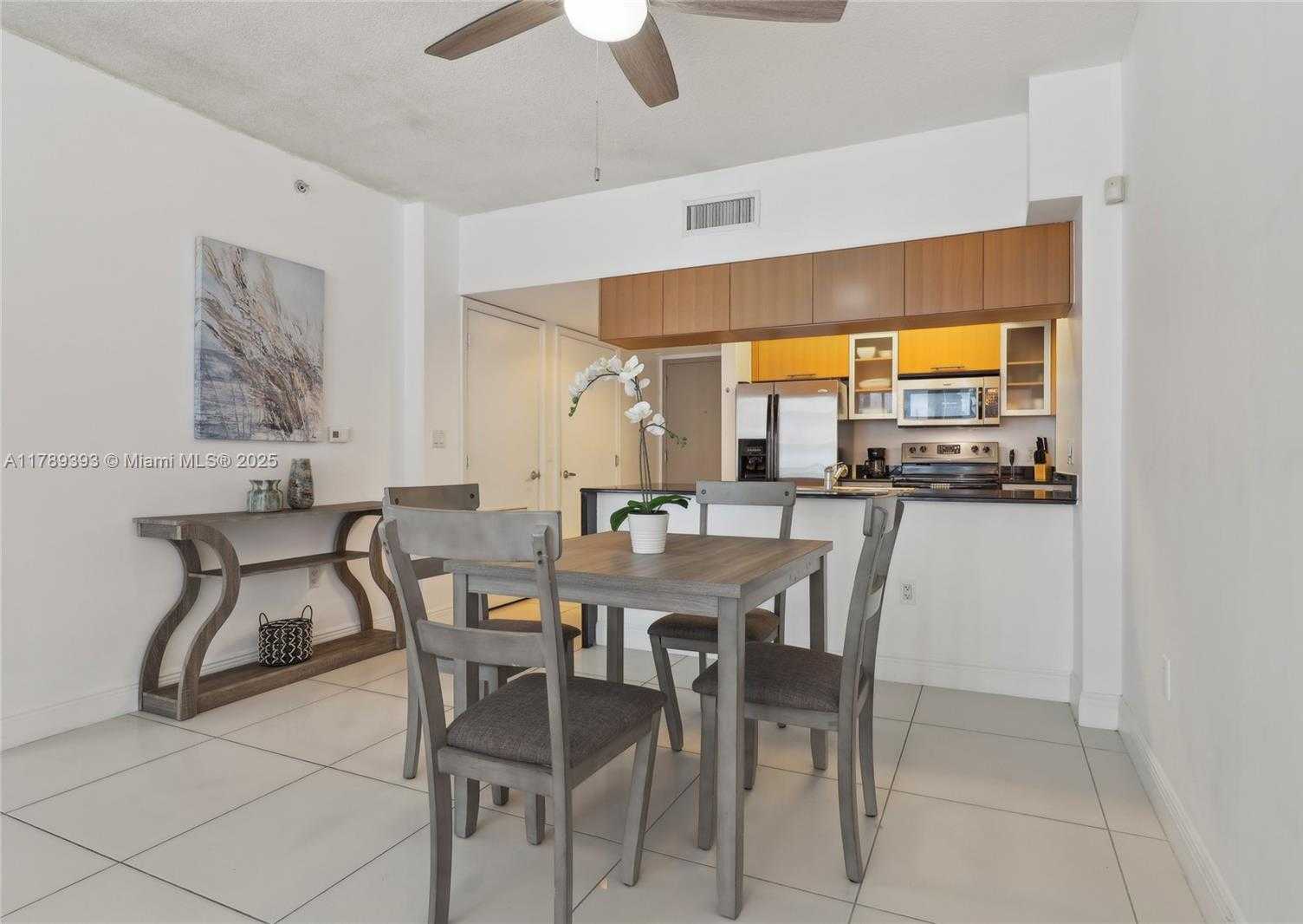 Small Image of 1750 NORTH BAYSHORE DR #2805, Miami Number 11