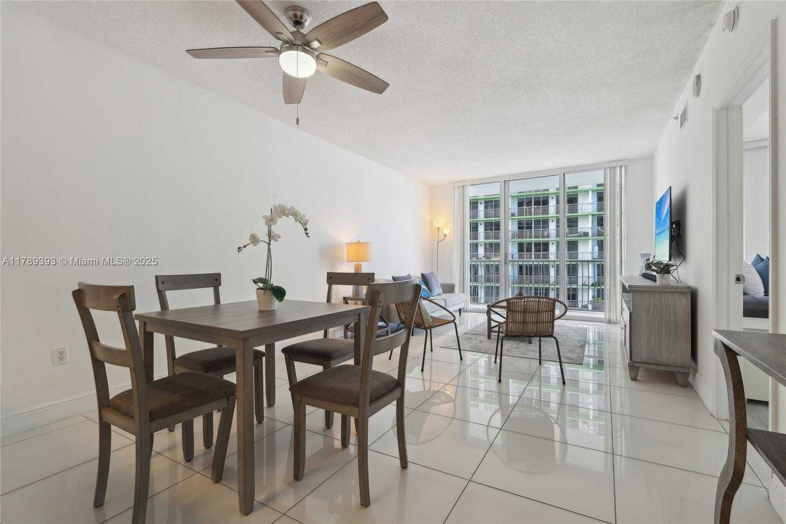 Small Image of 1750 NORTH BAYSHORE DR #2805, Miami Number 12