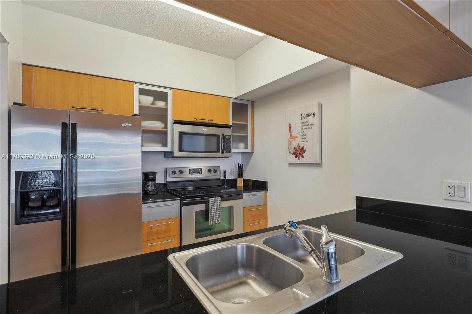 Small Image of 1750 NORTH BAYSHORE DR #2805, Miami Number 16