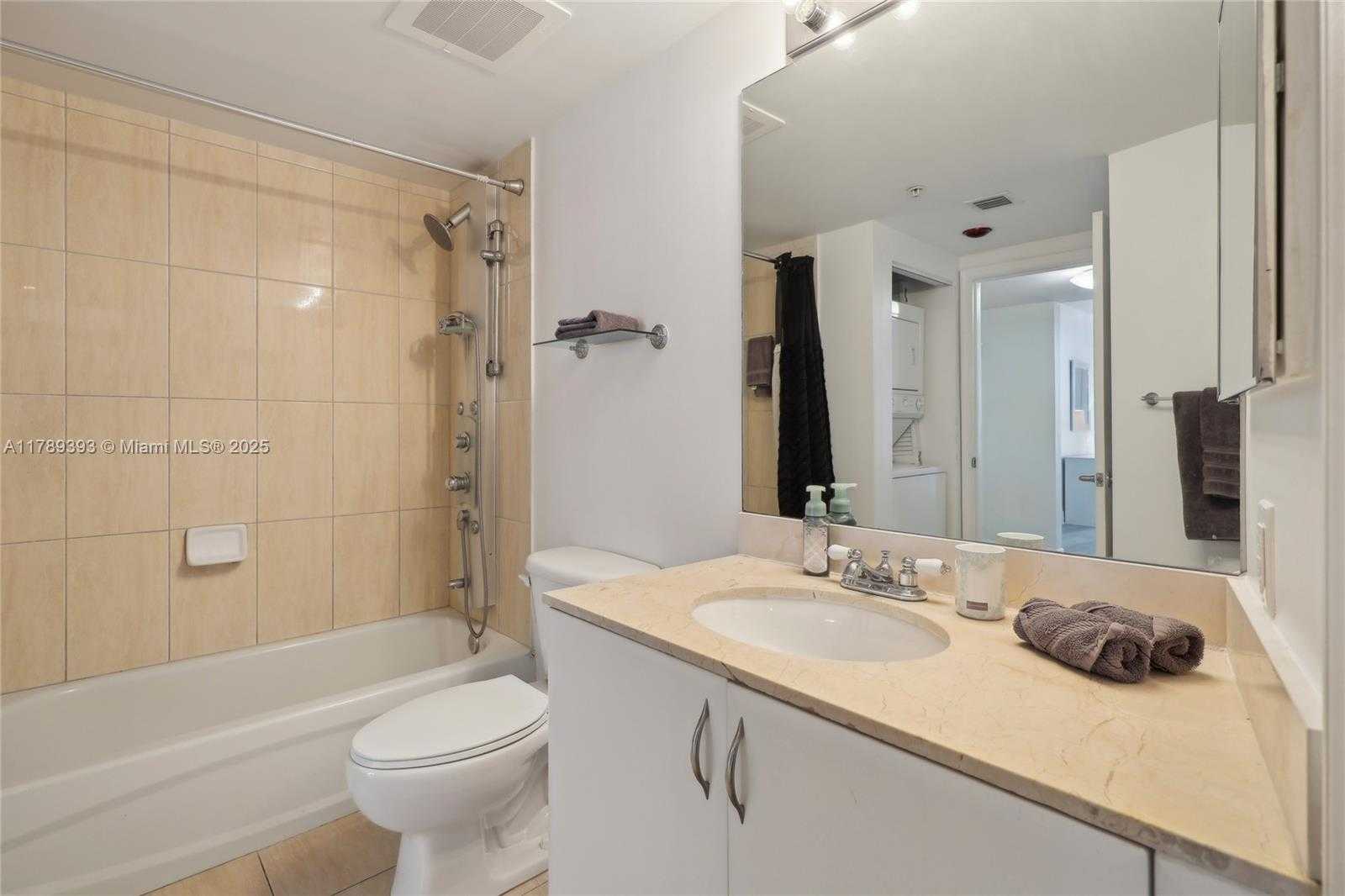 Small Image of 1750 NORTH BAYSHORE DR #2805, Miami Number 28