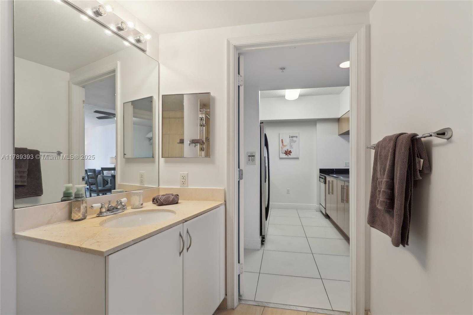 Small Image of 1750 NORTH BAYSHORE DR #2805, Miami Number 29