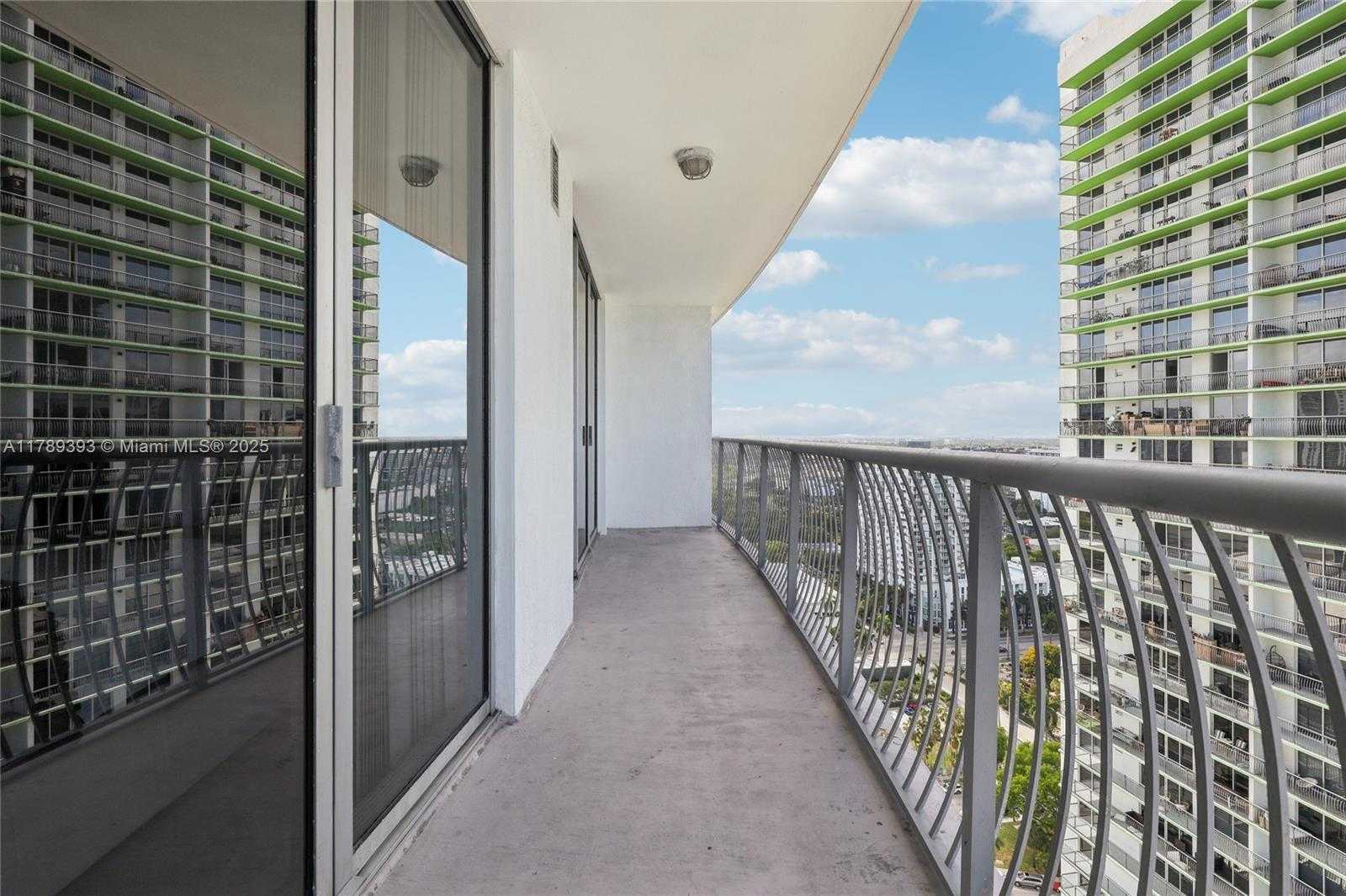 Small Image of 1750 NORTH BAYSHORE DR #2805, Miami Number 33