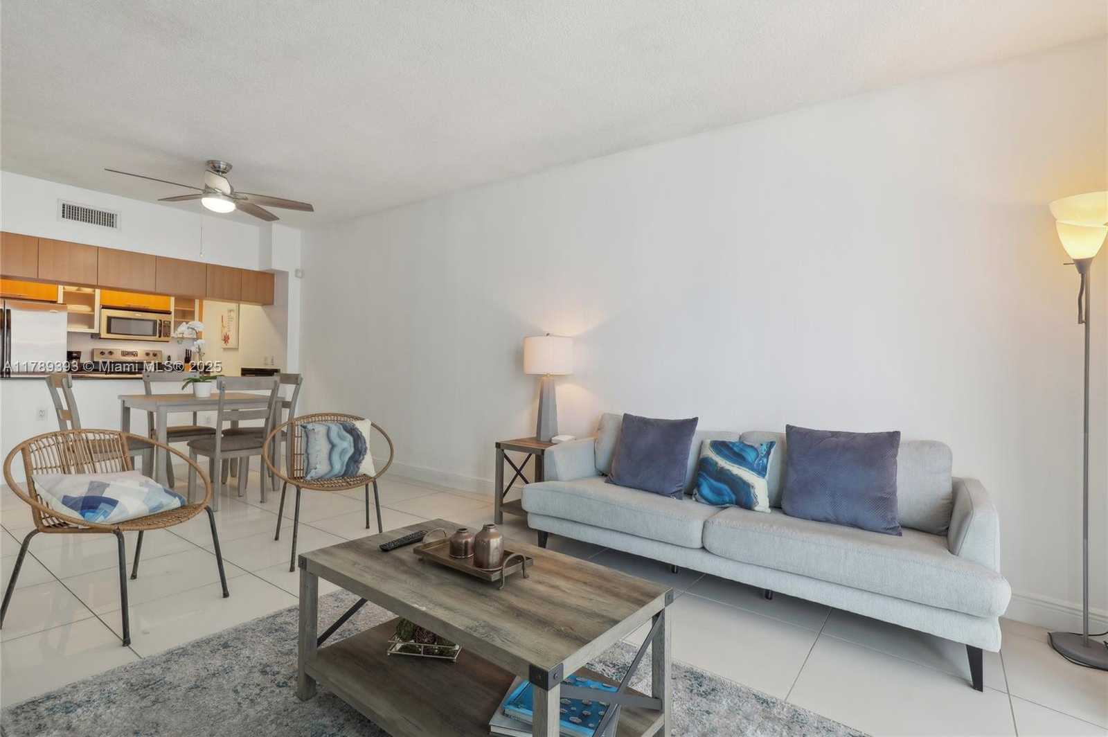 Small Image of 1750 NORTH BAYSHORE DR #2805, Miami Number 8