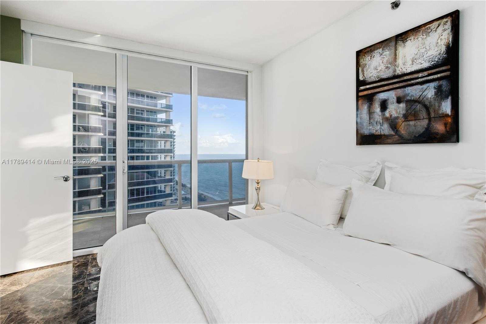 Small Image of 1830 SOUTH OCEAN DR #1908, Hallandale Beach Number 14