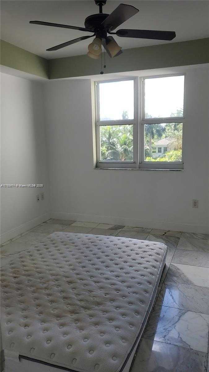 Small Image of 19900 EAST COUNTRY CLUB DR #310, Aventura Number 10