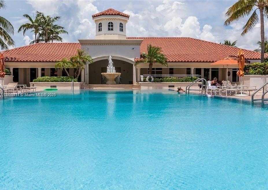 Small Image of 19900 EAST COUNTRY CLUB DR #310, Aventura Number 6