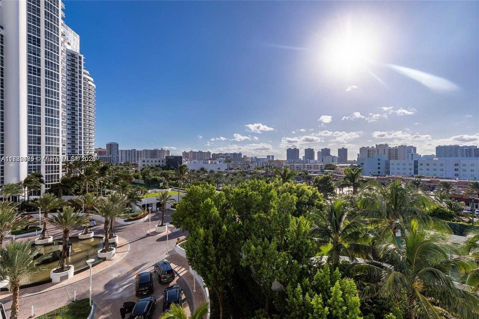 Small Image of 18201 COLLINS AVE #703, Sunny Isles Beach Number 3