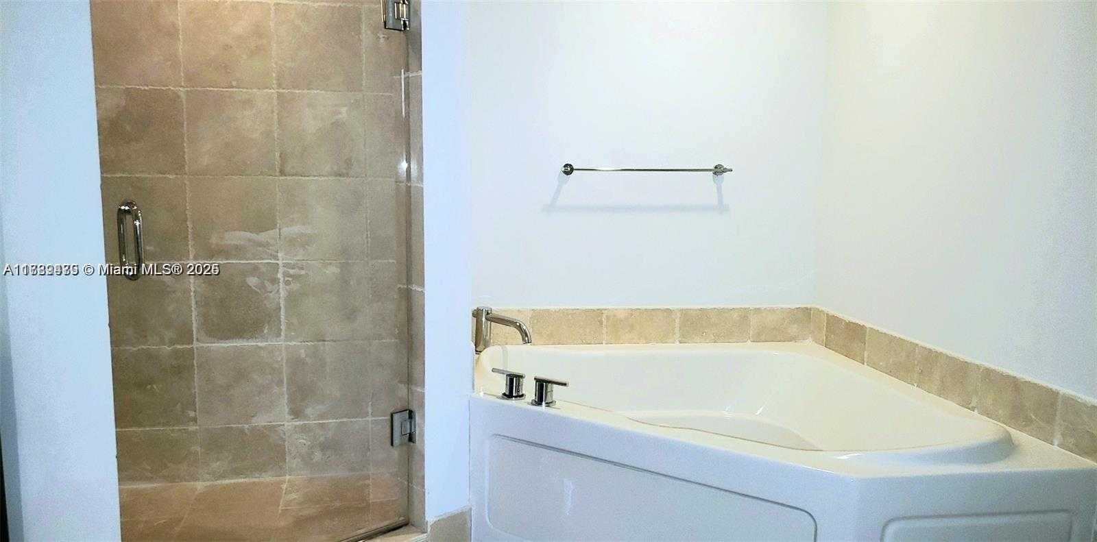 Small Image of 18201 COLLINS AVE #703, Sunny Isles Beach Number 7