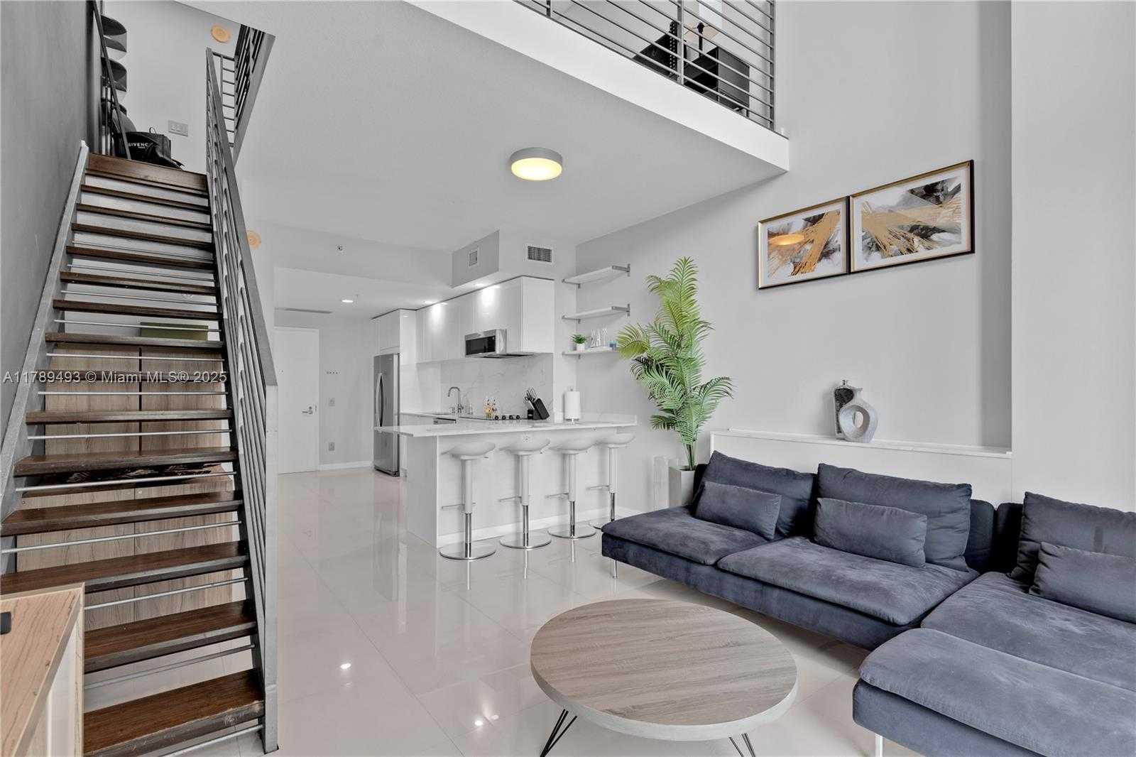 Small Image of 60 SOUTH WEST 13TH ST #2204, Miami Number 2