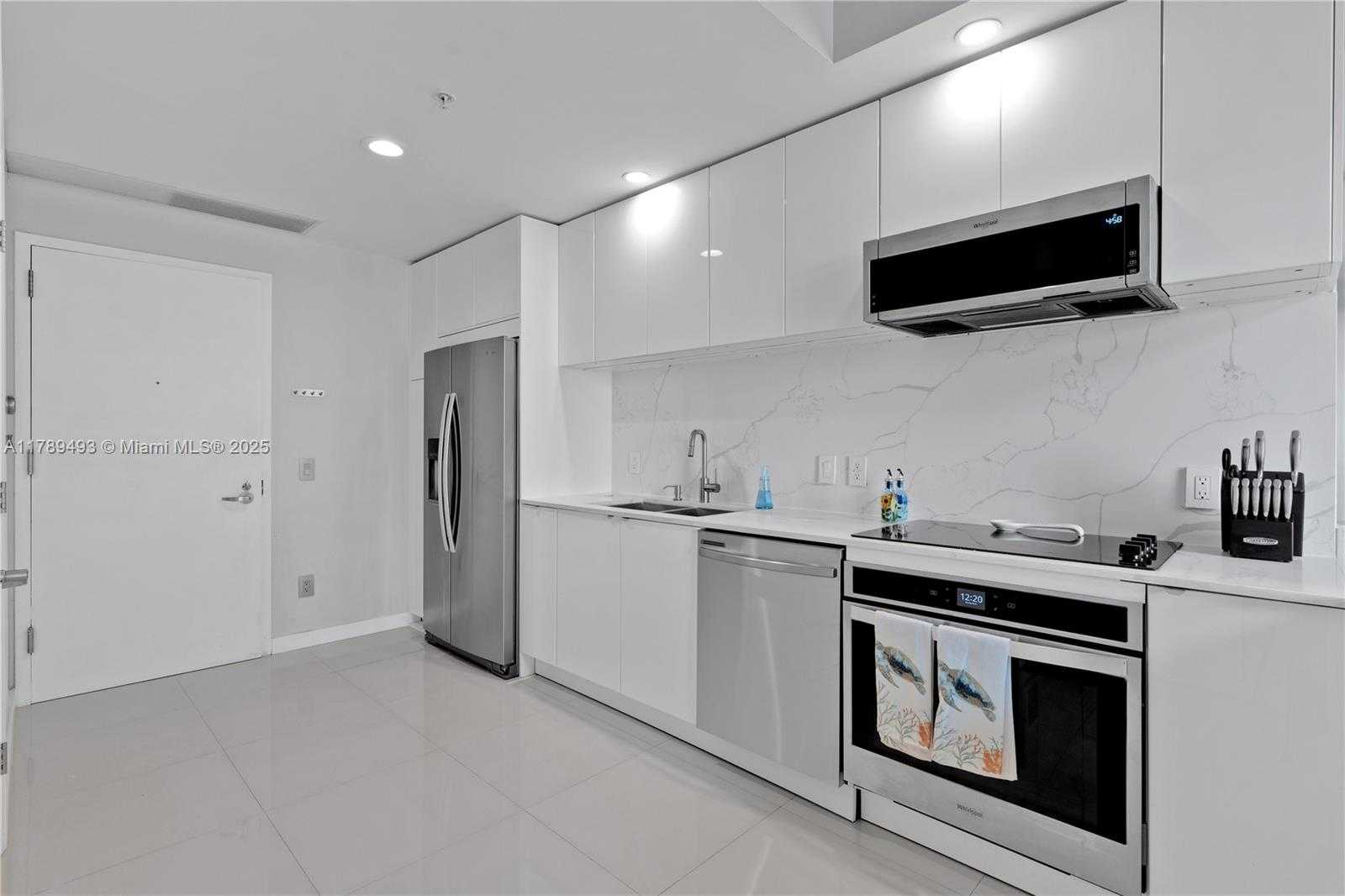 Small Image of 60 SOUTH WEST 13TH ST #2204, Miami Number 5