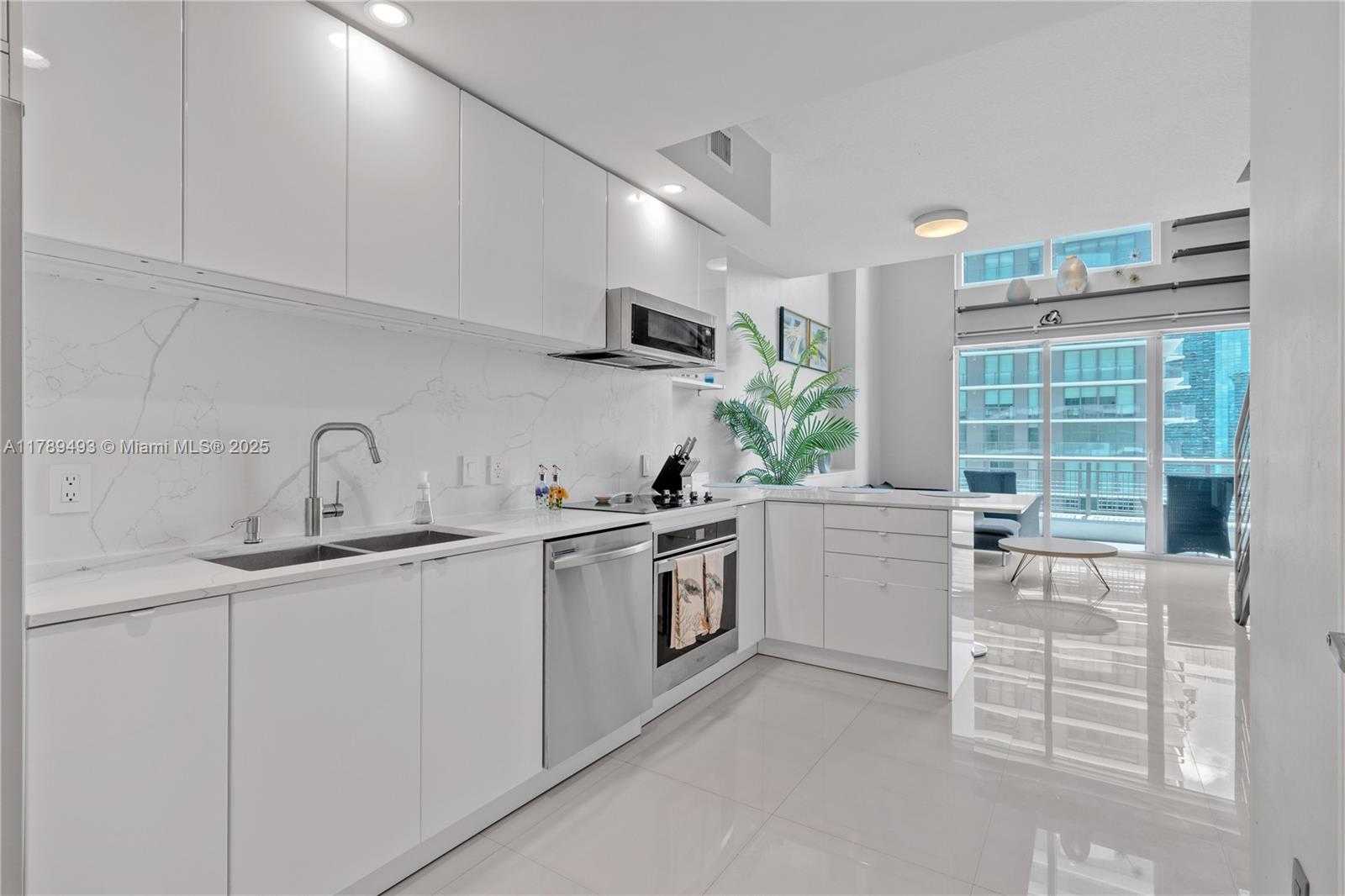 Small Image of 60 SOUTH WEST 13TH ST #2204, Miami Number 6