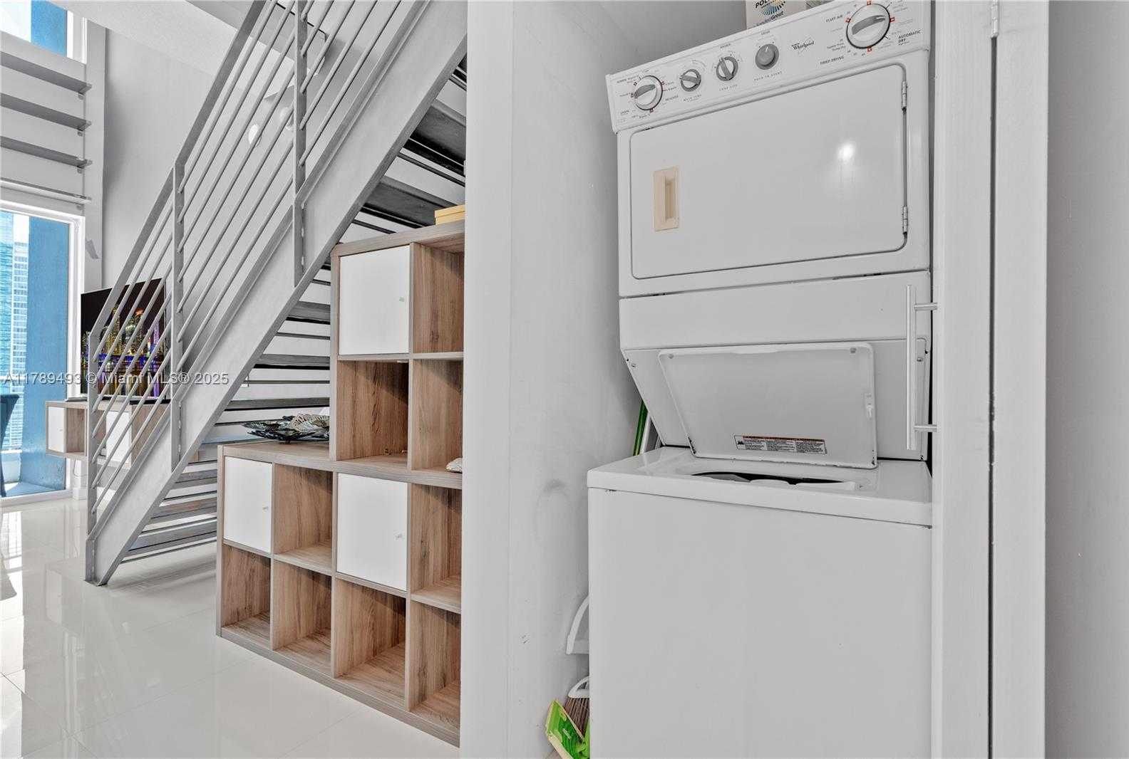 Small Image of 60 SOUTH WEST 13TH ST #2204, Miami Number 9