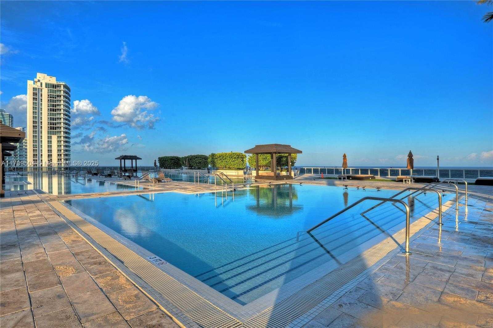 Small Image of 1830 SOUTH OCEAN DR #3609, Hallandale Beach Number 19