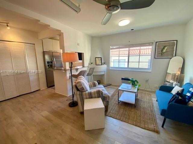 Small Image of 1525 MERIDIAN AVE #204, Miami Beach Number 16