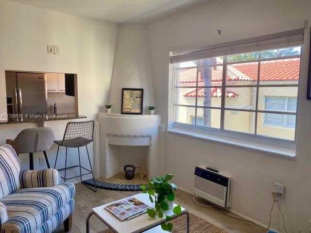 Small Image of 1525 MERIDIAN AVE #204, Miami Beach Number 17