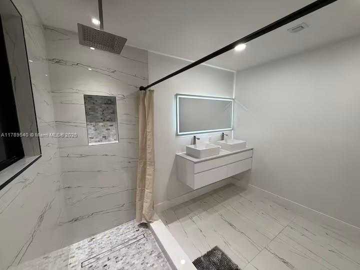 Small Image of 2918 SOUTH WEST 2ND ST #2918, Miami Number 11