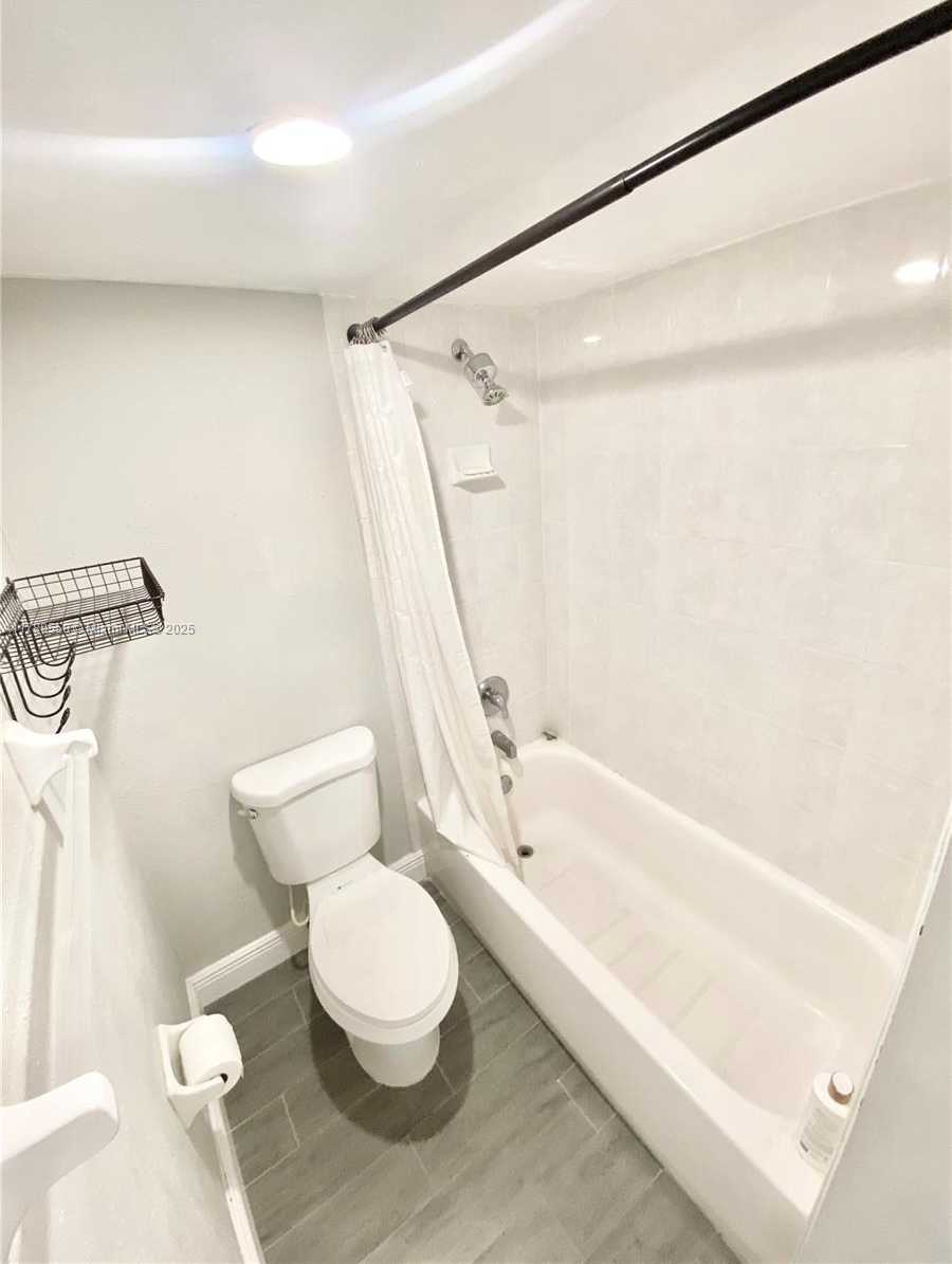 Small Image of 10400 SOUTH WEST 108TH AVE #A315, Miami Number 17