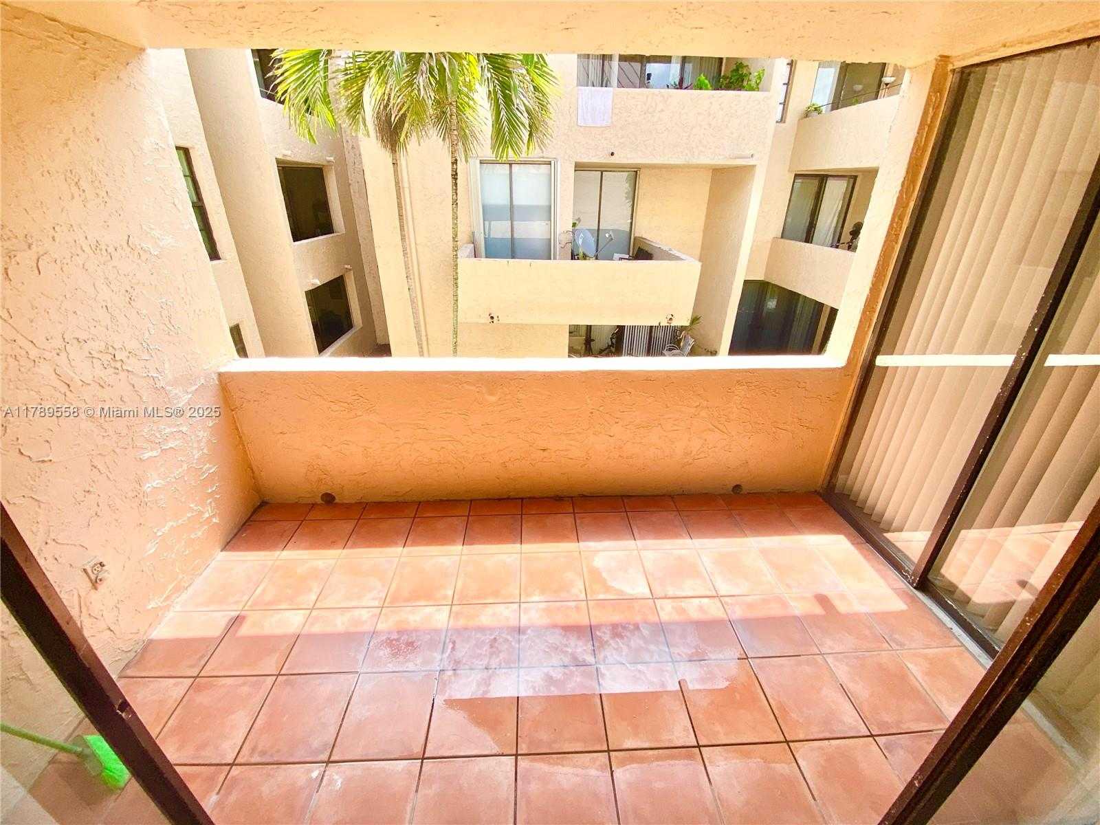 Small Image of 10400 SOUTH WEST 108TH AVE #A315, Miami Number 4