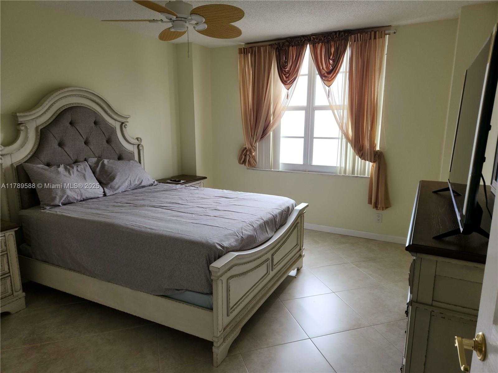 Small Image of 3725 SOUTH OCEAN DR #1108, Hollywood Number 17