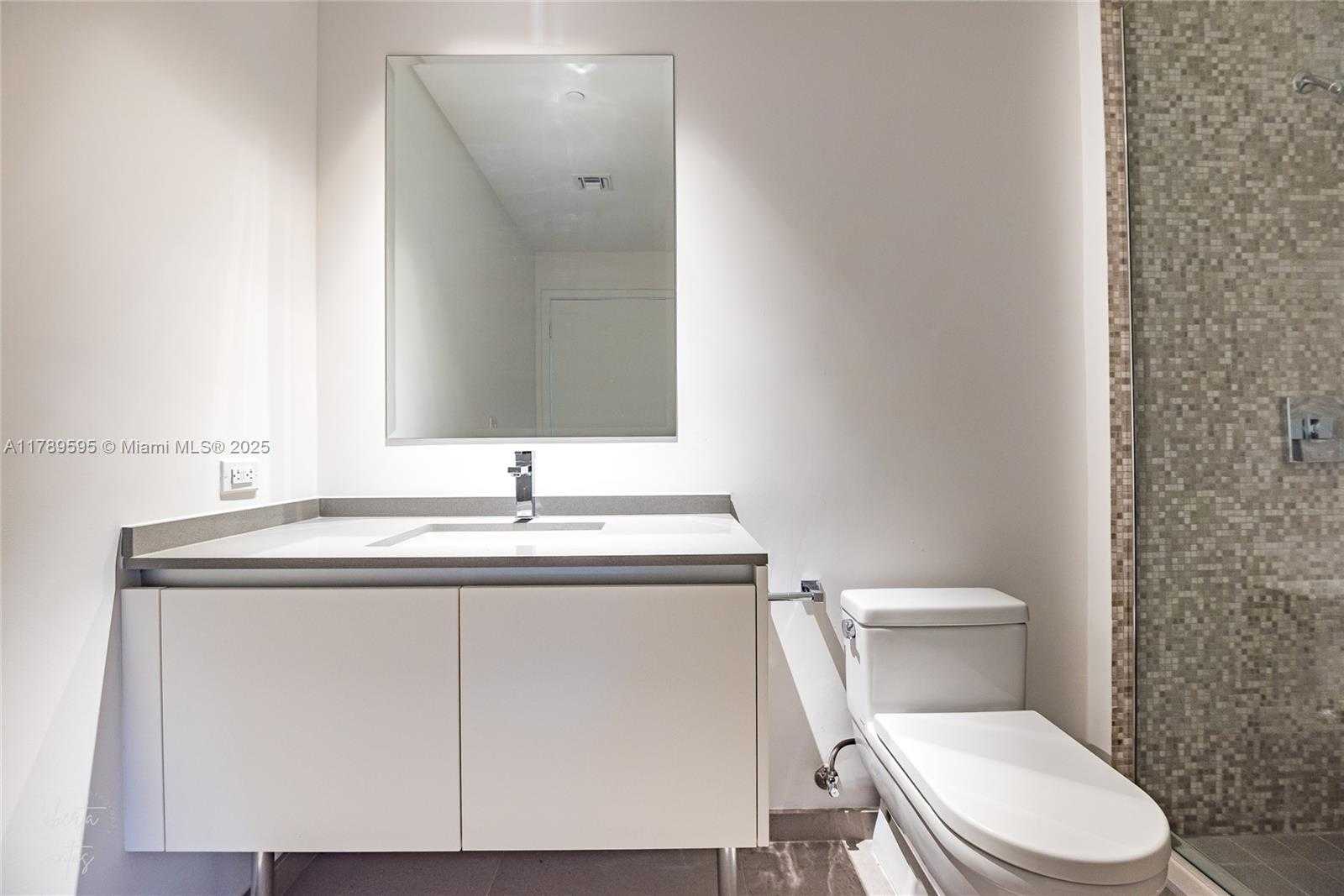Small Image of 88 SOUTH WEST 7TH ST #1004, Miami Number 26