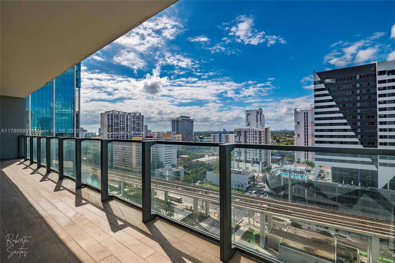 Small Image of 88 SOUTH WEST 7TH ST #1004, Miami Number 35