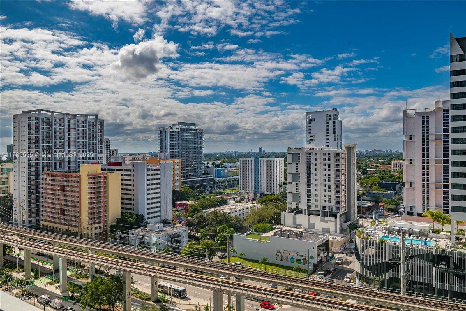 Small Image of 88 SOUTH WEST 7TH ST #1004, Miami Number 37