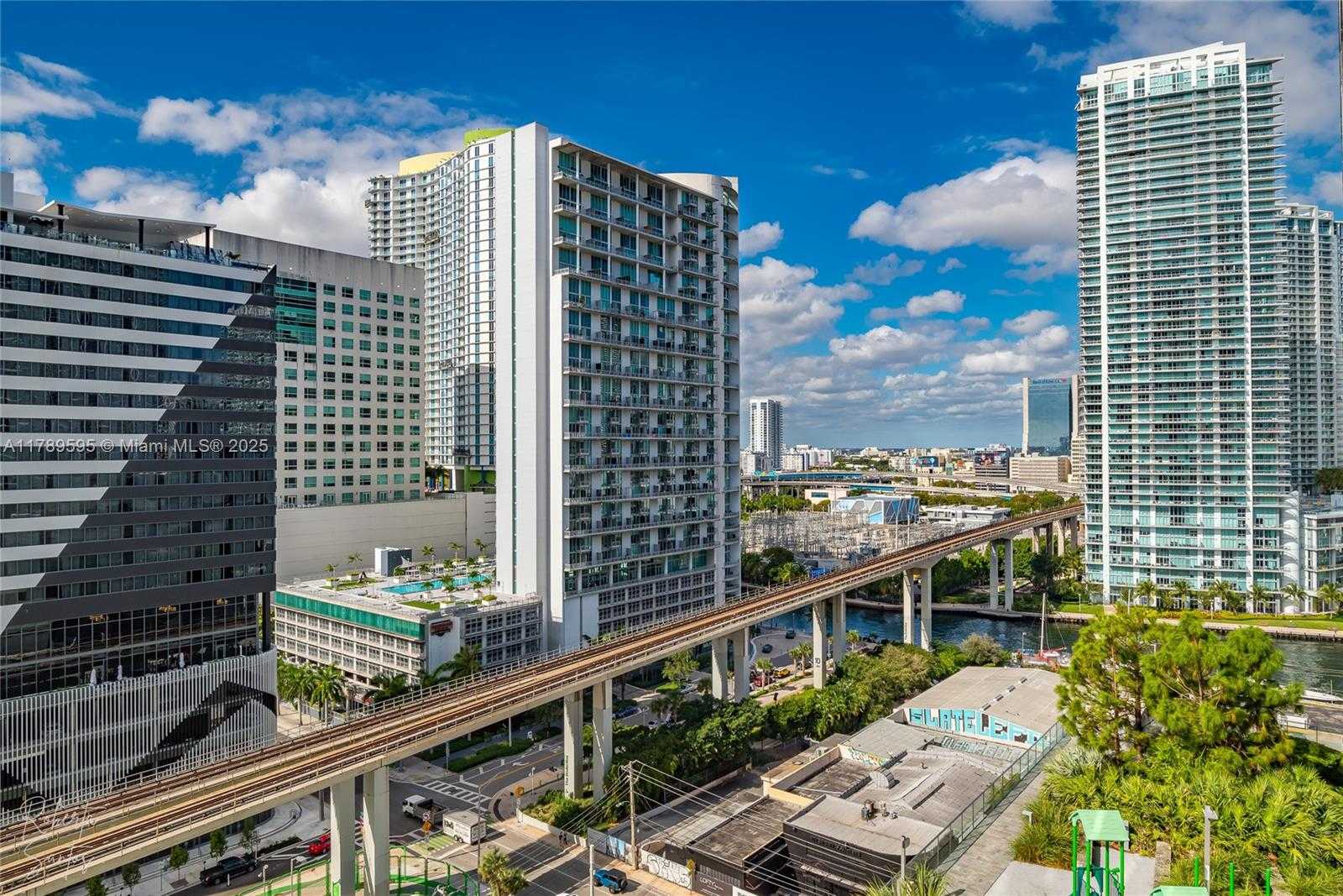 Small Image of 88 SOUTH WEST 7TH ST #1004, Miami Number 39
