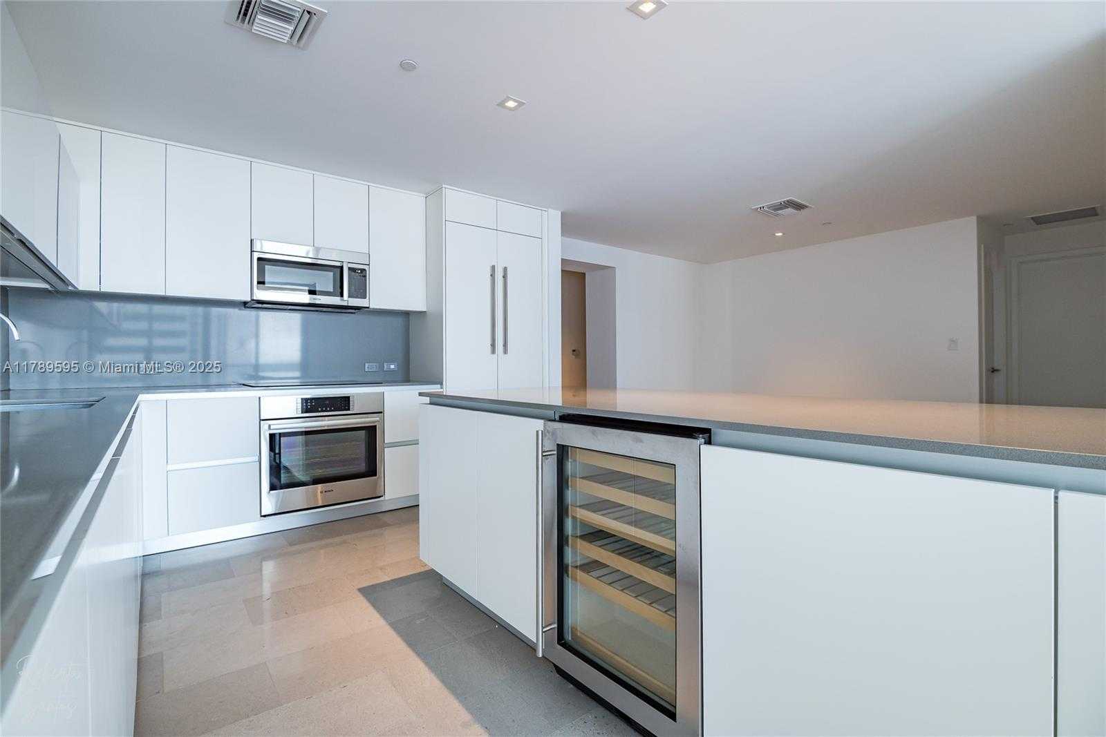 Small Image of 88 SOUTH WEST 7TH ST #1004, Miami Number 6