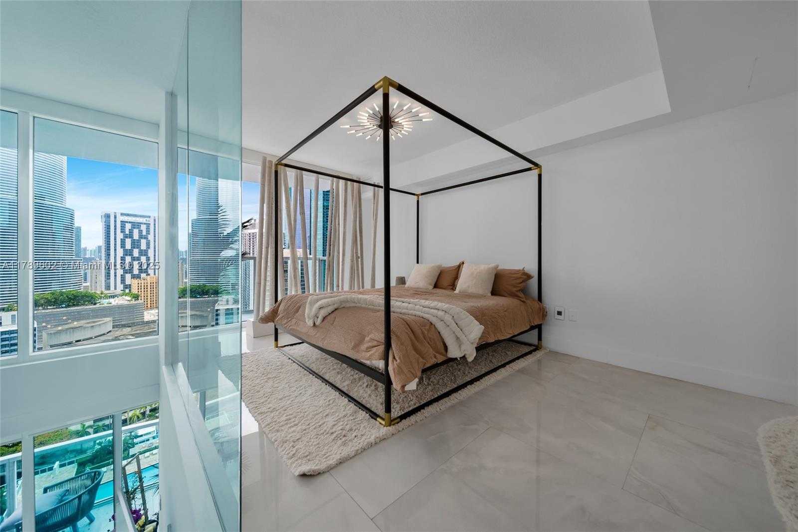 Small Image of 41 SOUTH EAST 5TH ST #1407, Miami Number 11