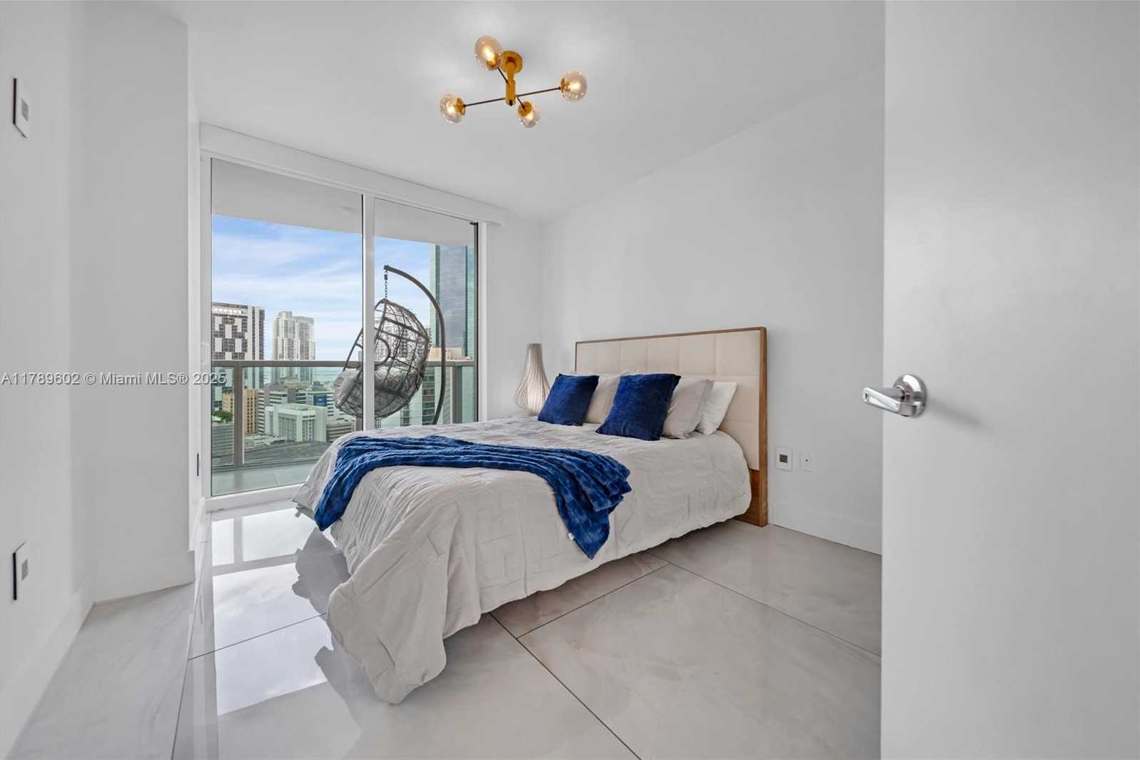 Small Image of 41 SOUTH EAST 5TH ST #1407, Miami Number 18
