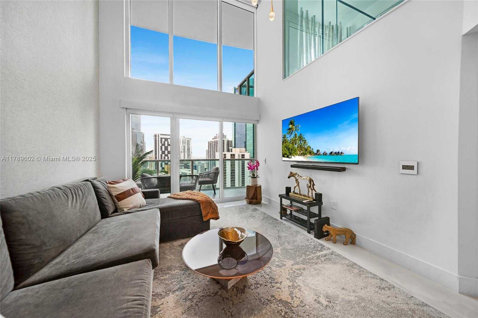 Small Image of 41 SOUTH EAST 5TH ST #1407, Miami Number 23