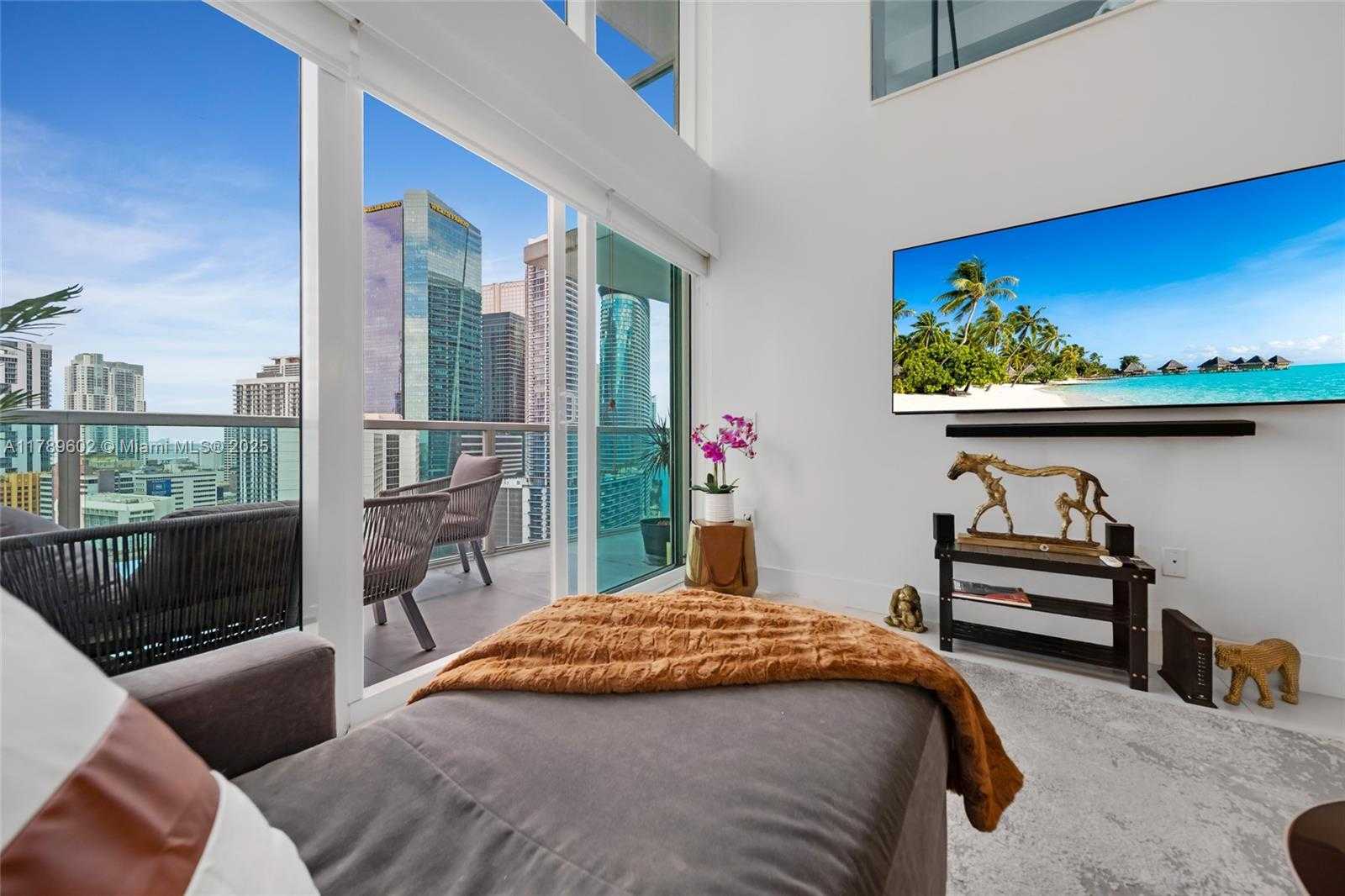 Small Image of 41 SOUTH EAST 5TH ST #1407, Miami Number 28