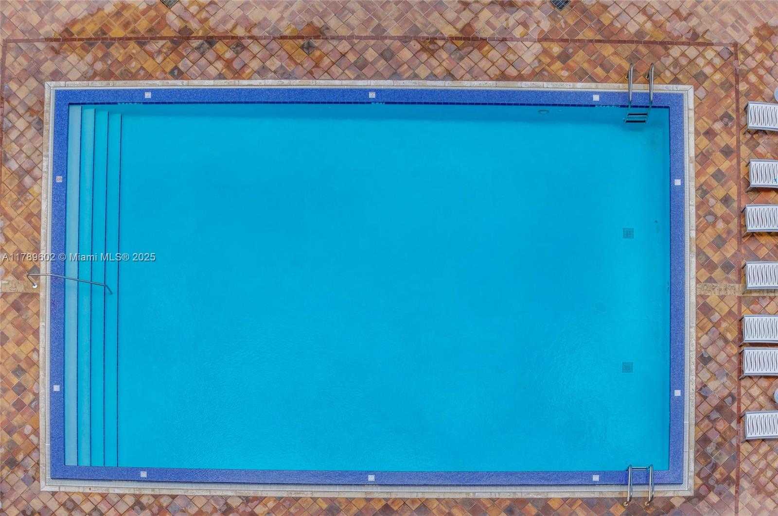 Small Image of 41 SOUTH EAST 5TH ST #1407, Miami Number 33