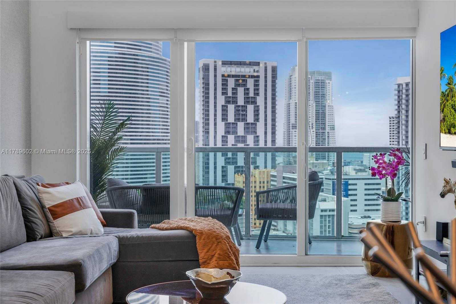 Small Image of 41 SOUTH EAST 5TH ST #1407, Miami Number 42