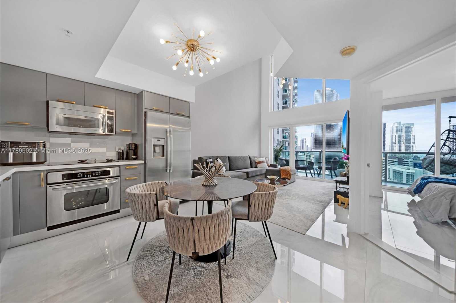 Small Image of 41 SOUTH EAST 5TH ST #1407, Miami Number 6