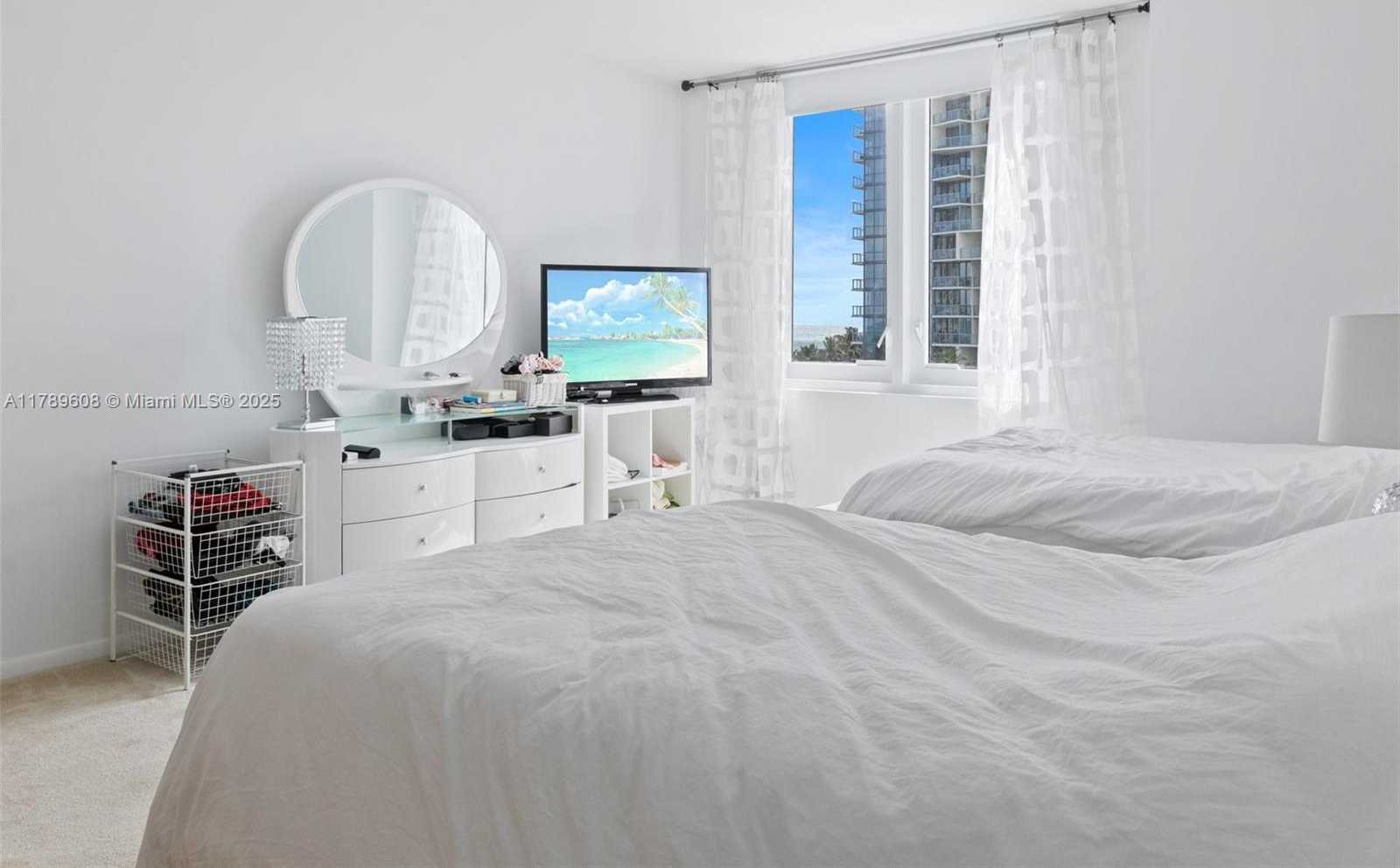 Small Image of 2301 COLLINS AVE #504, Miami Beach Number 14