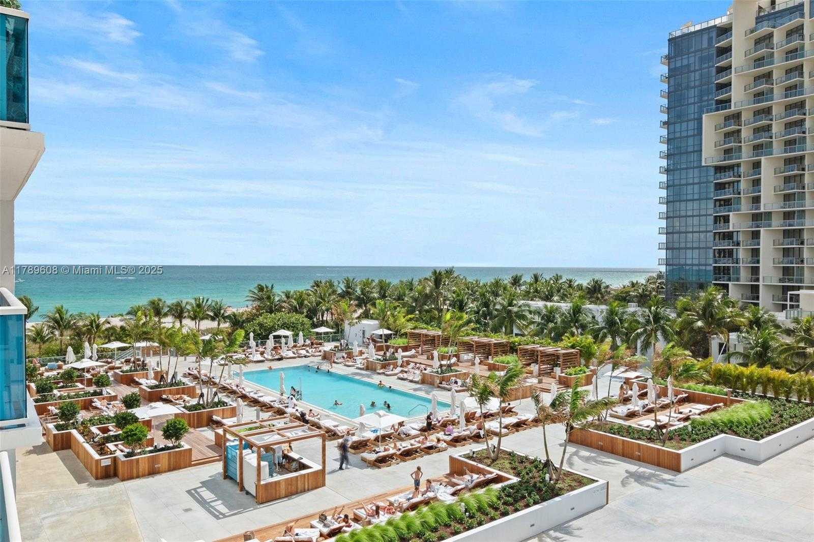 Small Image of 2301 COLLINS AVE #504, Miami Beach Number 4